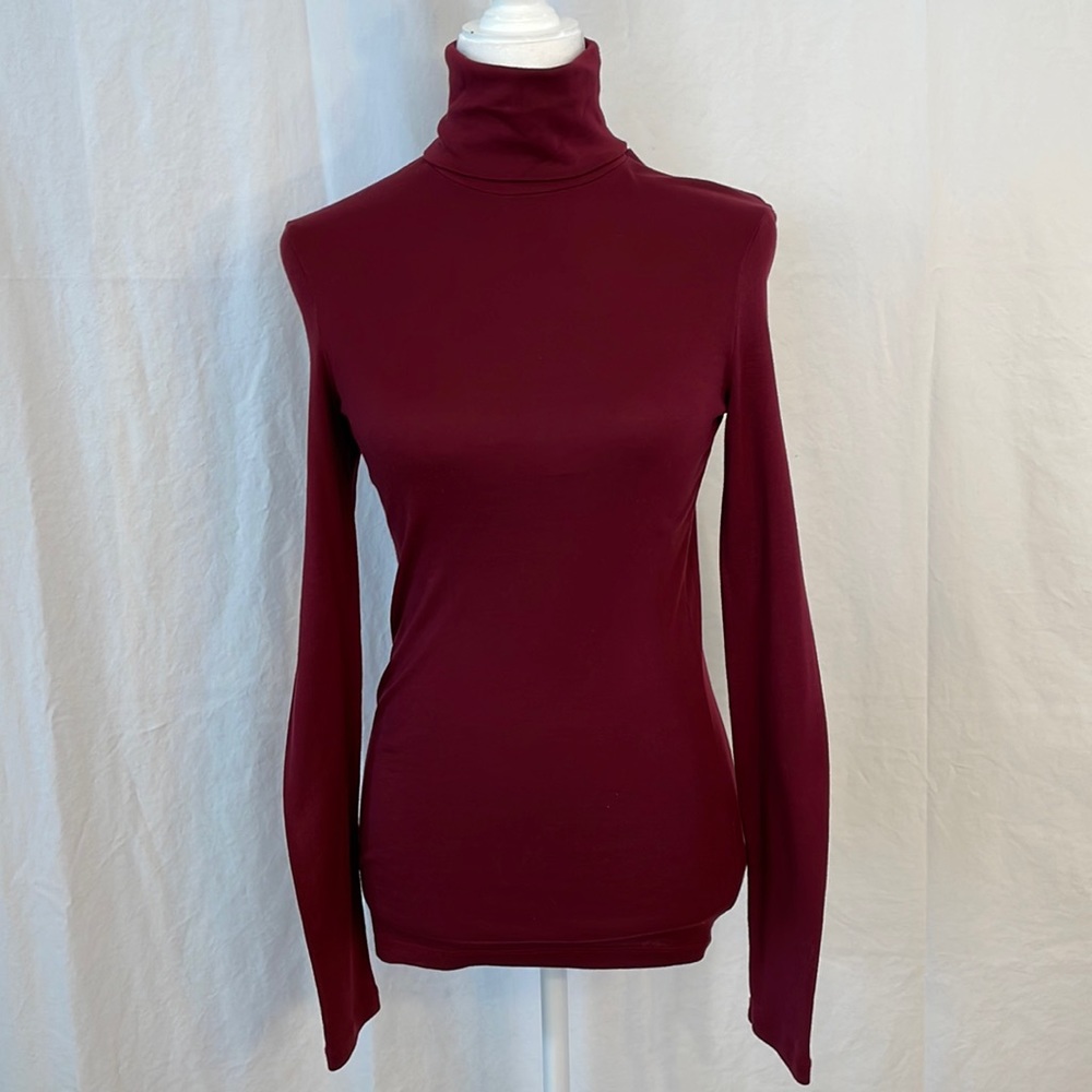 (sold as set of 4) Splendid classic turtlenecks